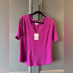 NWT Knox Rose Women's Magenta Short Sleeve Top